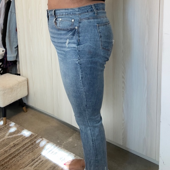 Fashion To Figure Jeans - Picture 4 of 5